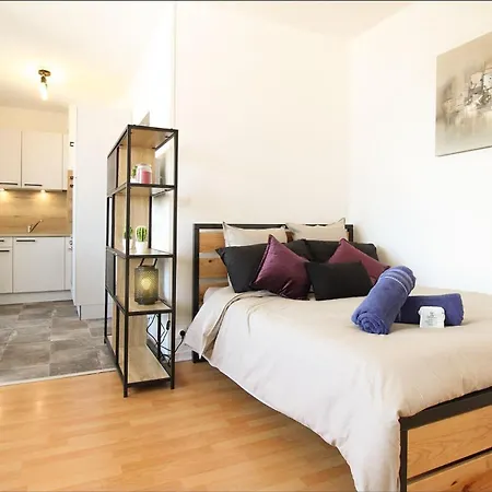 아파트 Homey Infinity New/centre/proche Geneve *