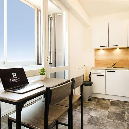 아파트 Homey Infinity New/centre/proche Geneve