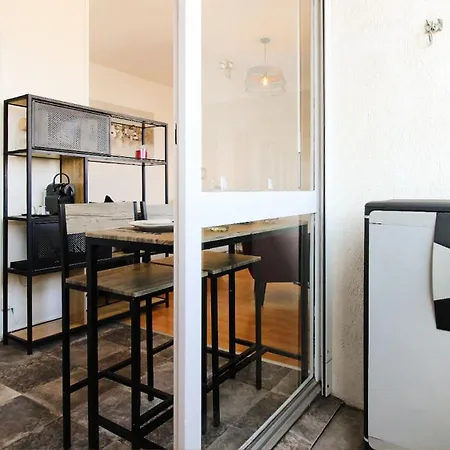 Homey Infinity New/centre/proche Geneve *