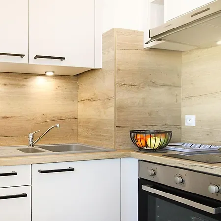 Homey Infinity New/centre/proche Geneve 아파트 *