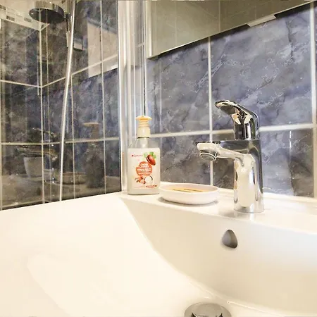 Homey Infinity New/centre/proche Geneve Appartement *